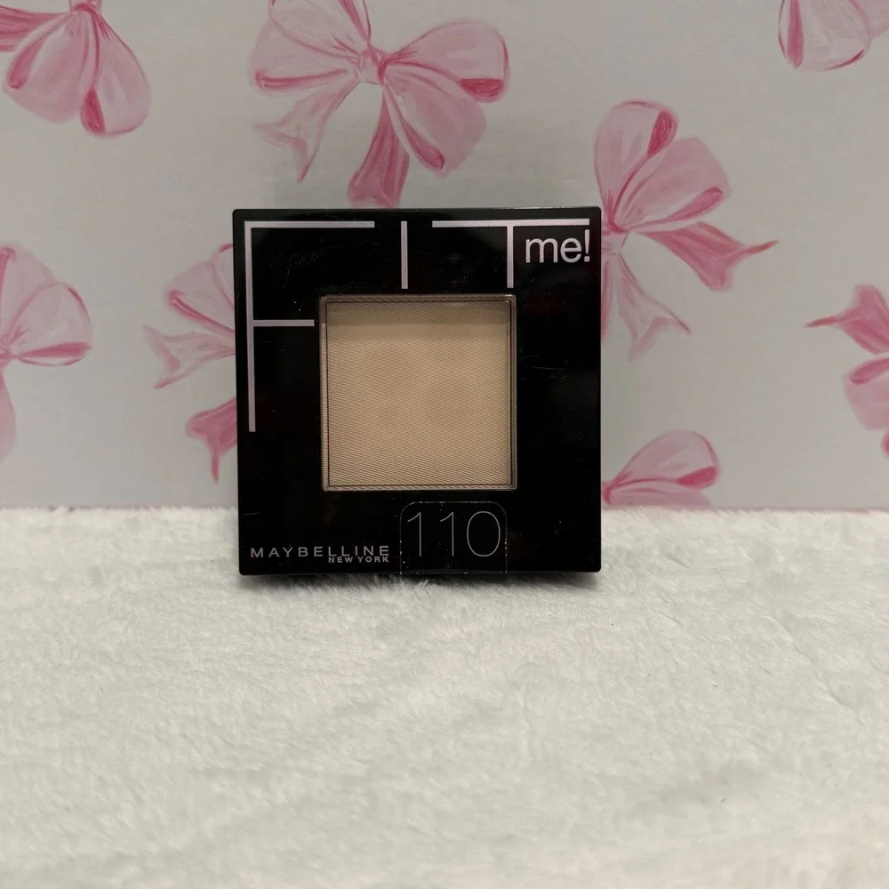 Maybelline Fit Me Porcelain Pressed‎ Powder Foundation 110